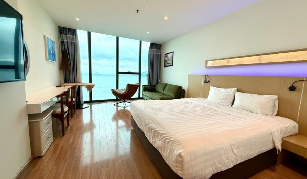 START CITY APARTMENT – DIRECT OCEAN VIEW