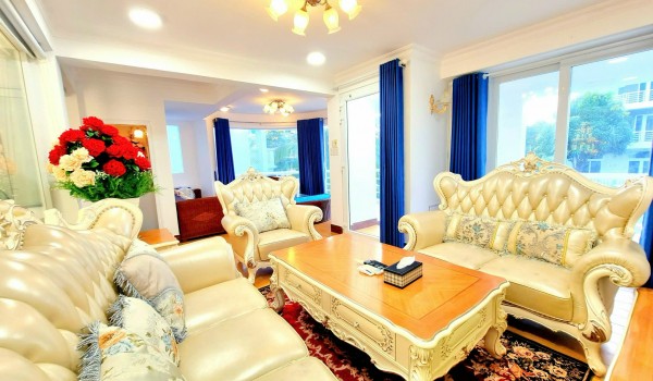 SEVEN BEDROOM VILLA IN AN VIEN VILLA