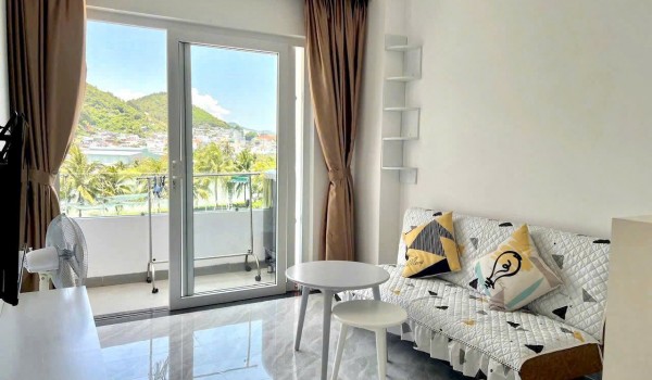 ONE BEDROOM APARTMENT IN CHAMPA ISLAND